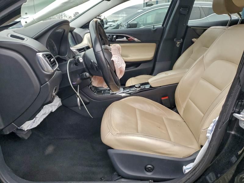 2018 Infiniti Qx30 Base