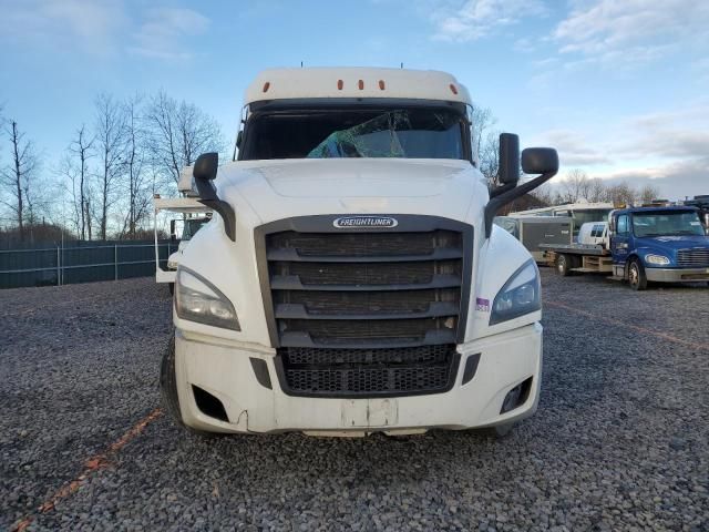 2023 Freightliner Cascadia 126 Semi Truck
