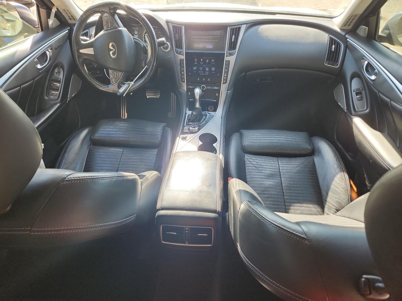 2017 Infiniti Q50 Premium