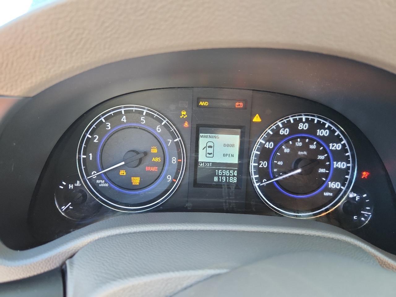 2010 Infiniti G37