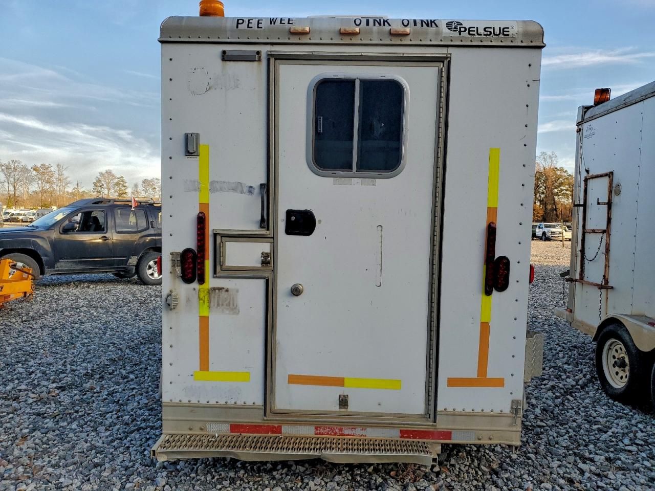 2004 Featherlite Mfg Inc 2004 Featherlite 1627 Fiber Optic Splicing  Traile