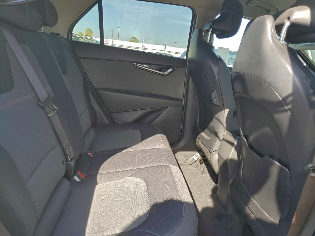2025 KIA Niro lx