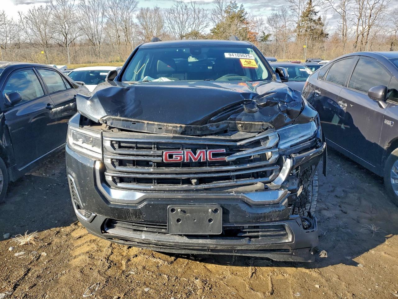 2022 GMC Acadia AT4