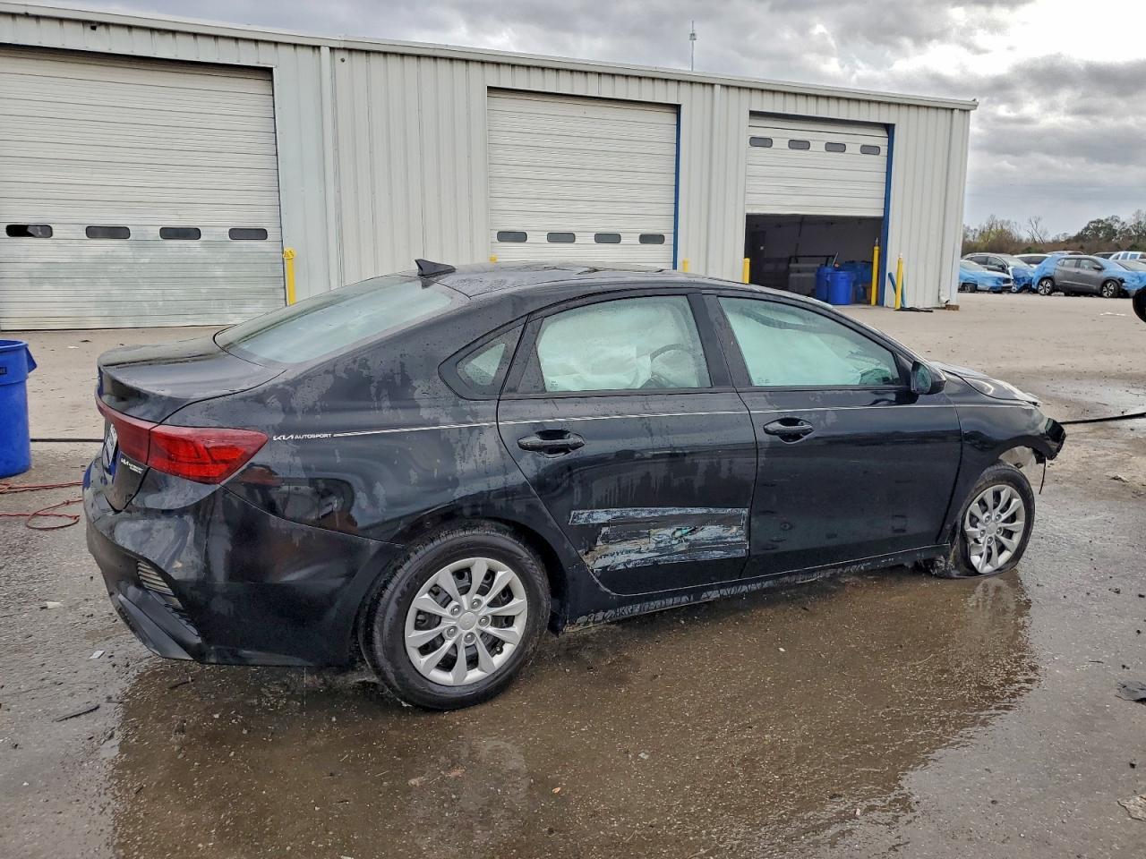 2023 KIA Forte lx