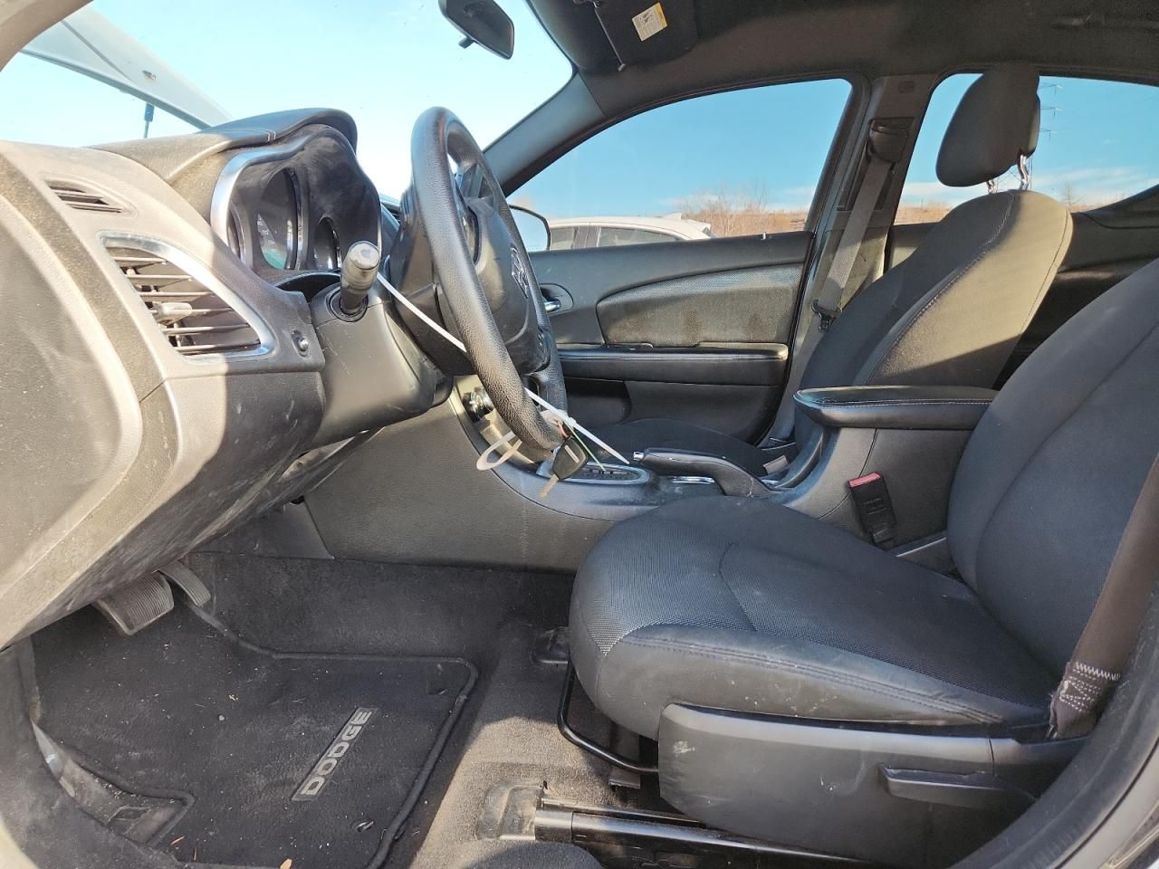 2013 Dodge Avenger se