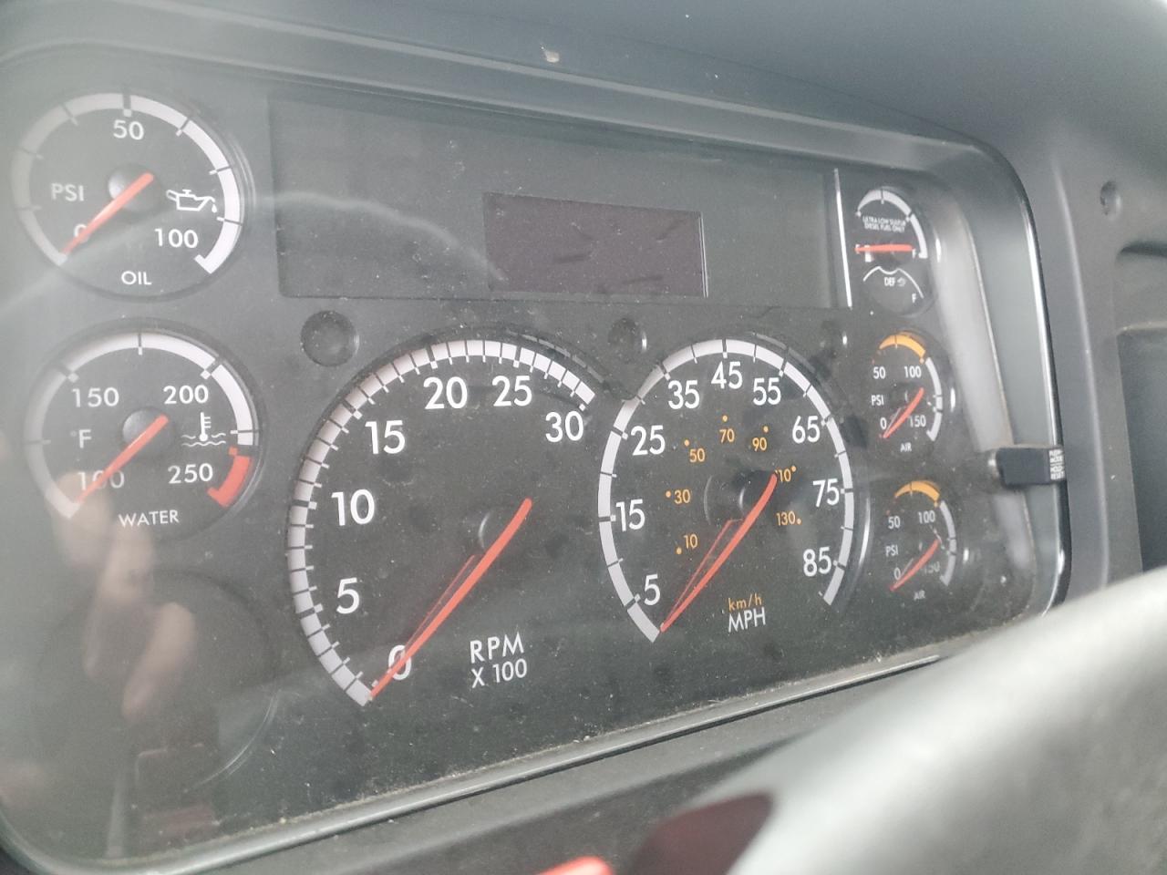 2019 Freigliner 2019 Freightliner Business Class M2 BOX Truck