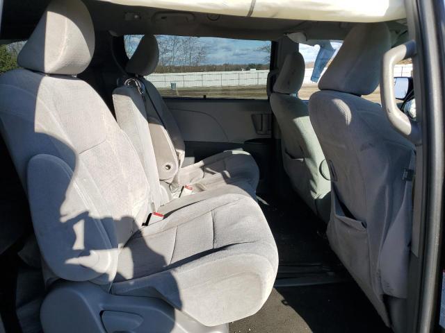 2015 Toyota Sienna le