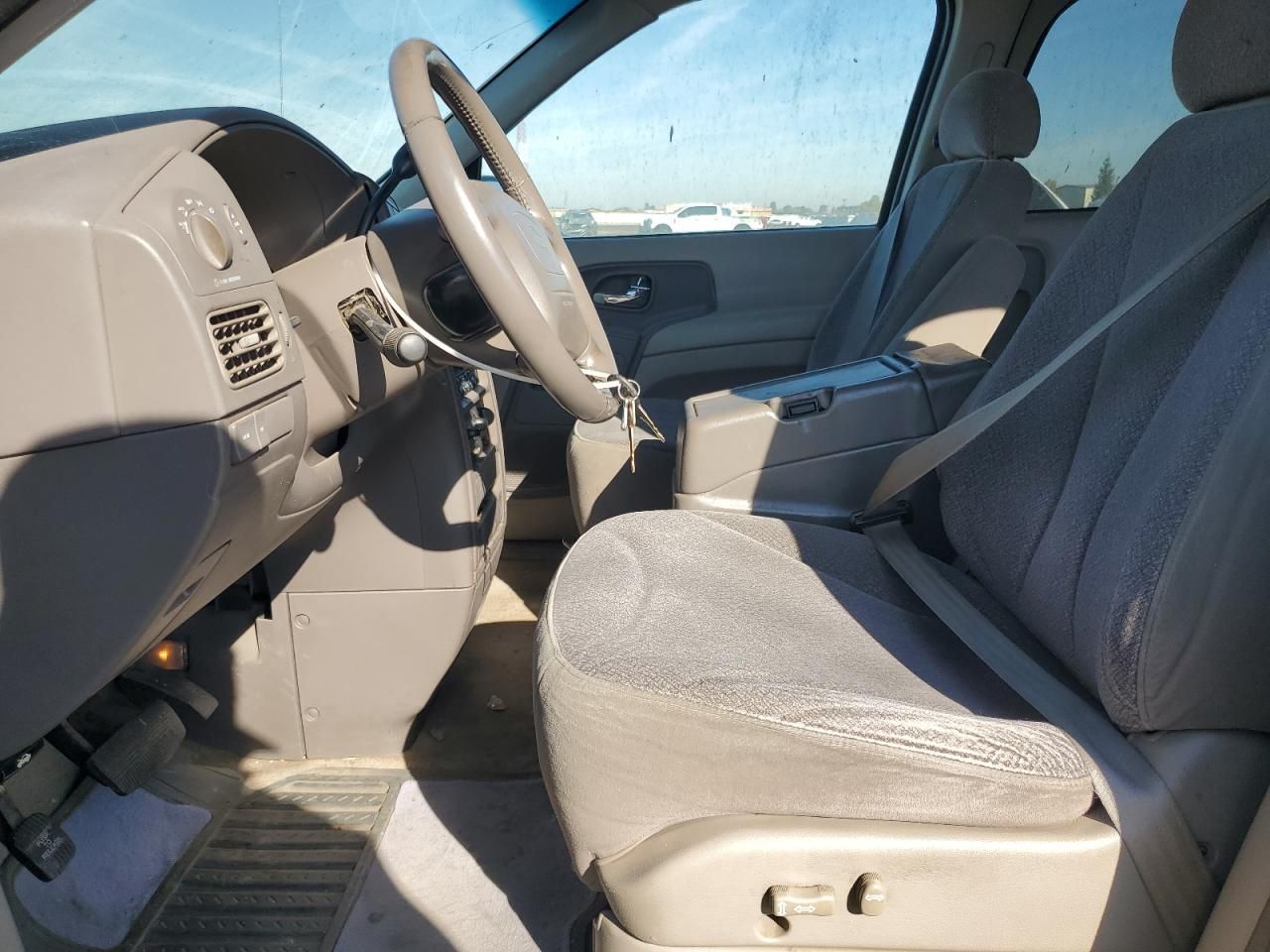 2000 Nissan Quest se