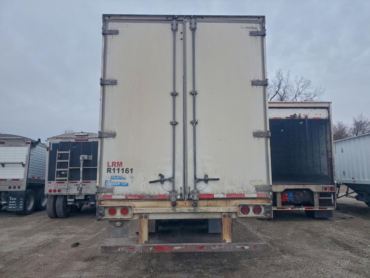 2011 Stoughton DRY Van Trailer