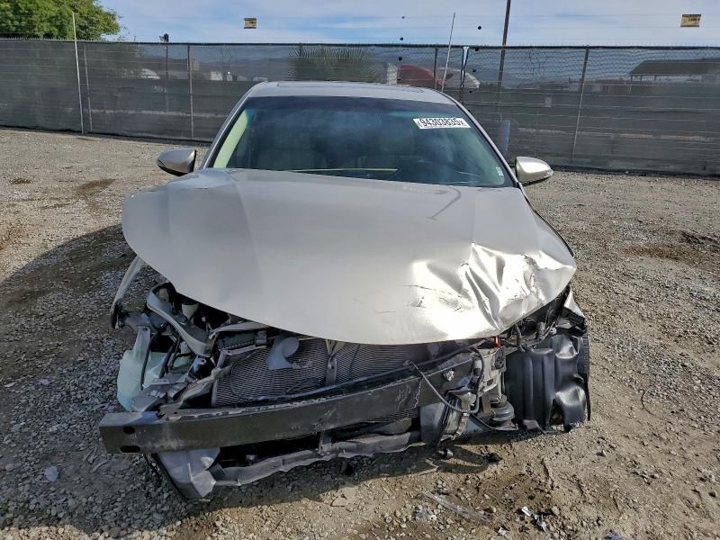 2013 Toyota Avalon Base