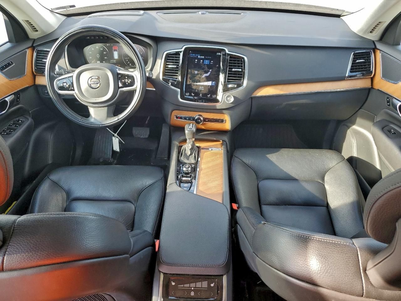 2021 Volvo Xc90 T6 Momentum