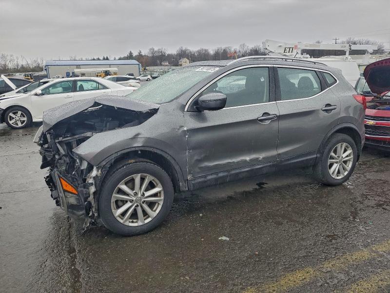 2018 Niss Rogue Sport sv