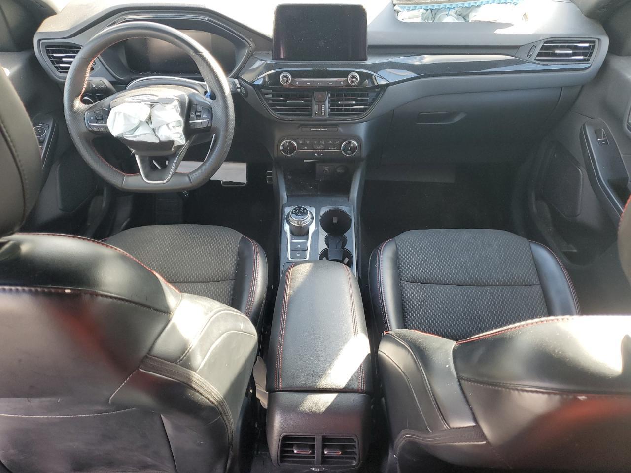 2023 Ford Escape st Line