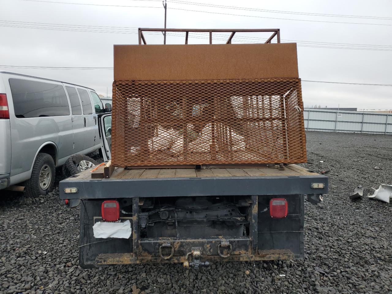 2019 Ford F350 Super Duty Flatbed Truck