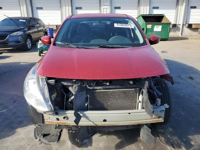 2015 Nissan Versa s