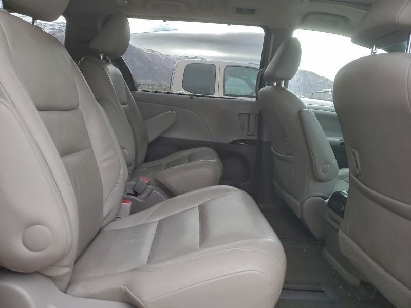 2017 Toyota Sienna xle