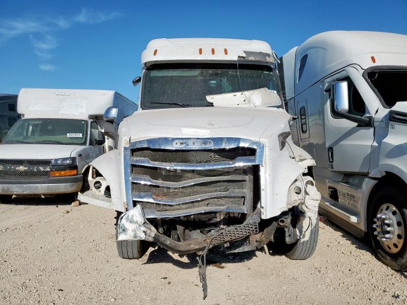 2021 Freightliner Cascadia 126 Semi Truck