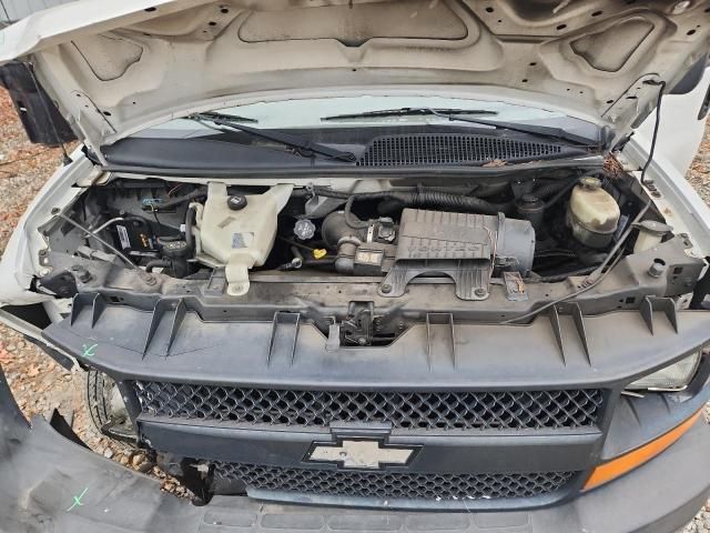 2016 Chev Express Cargo 2500 1