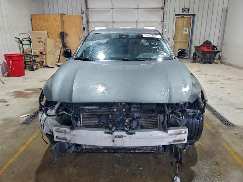 2020 Nissan Altima sr