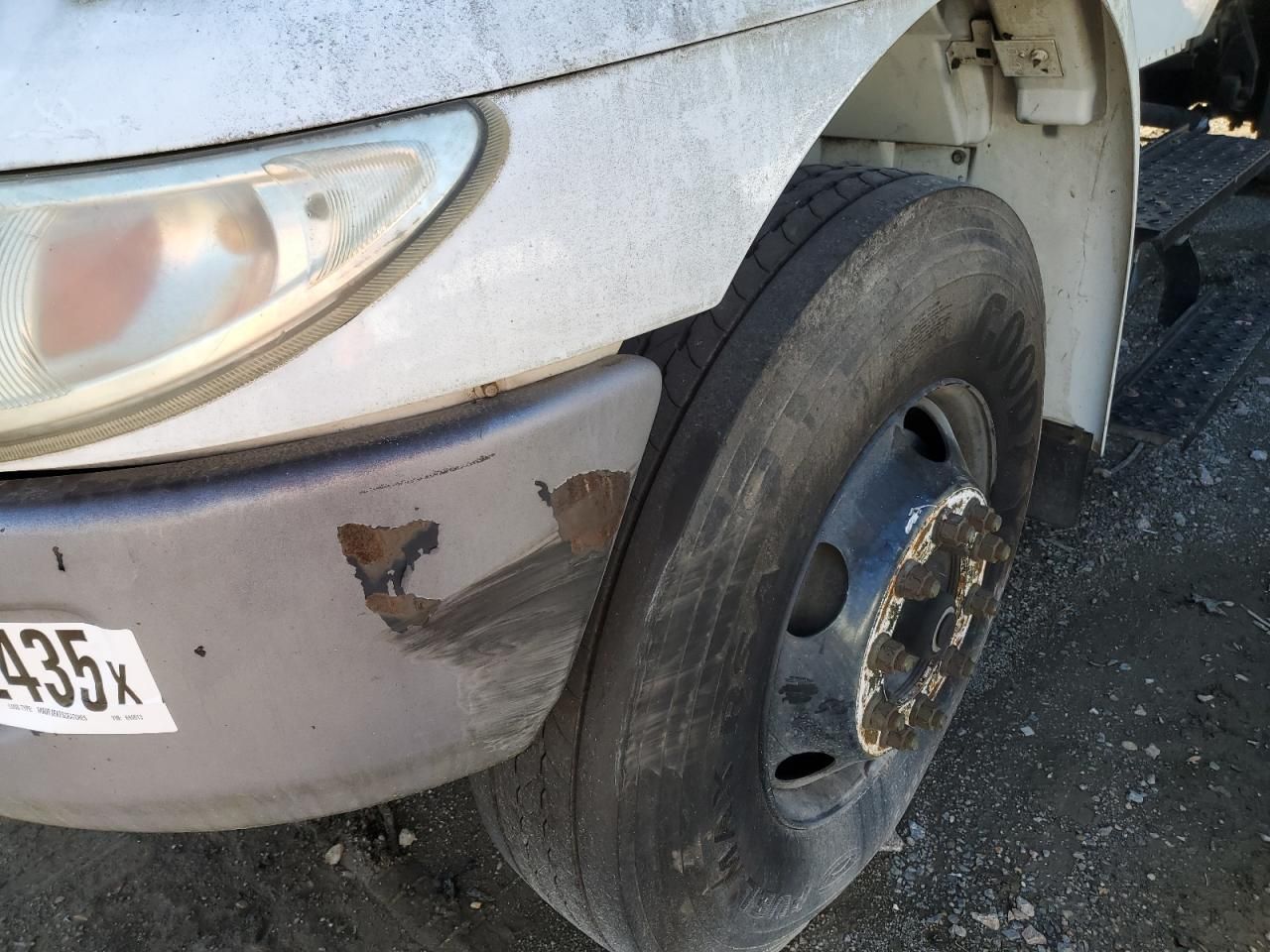 2005 International 4400 BOX Truck