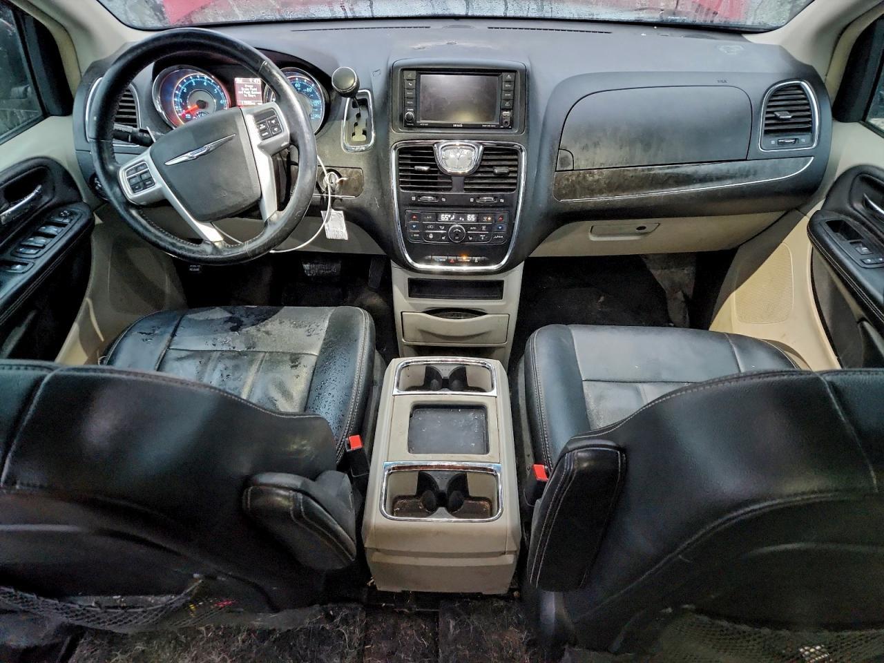 2015 Chrysler Town & Country Touring