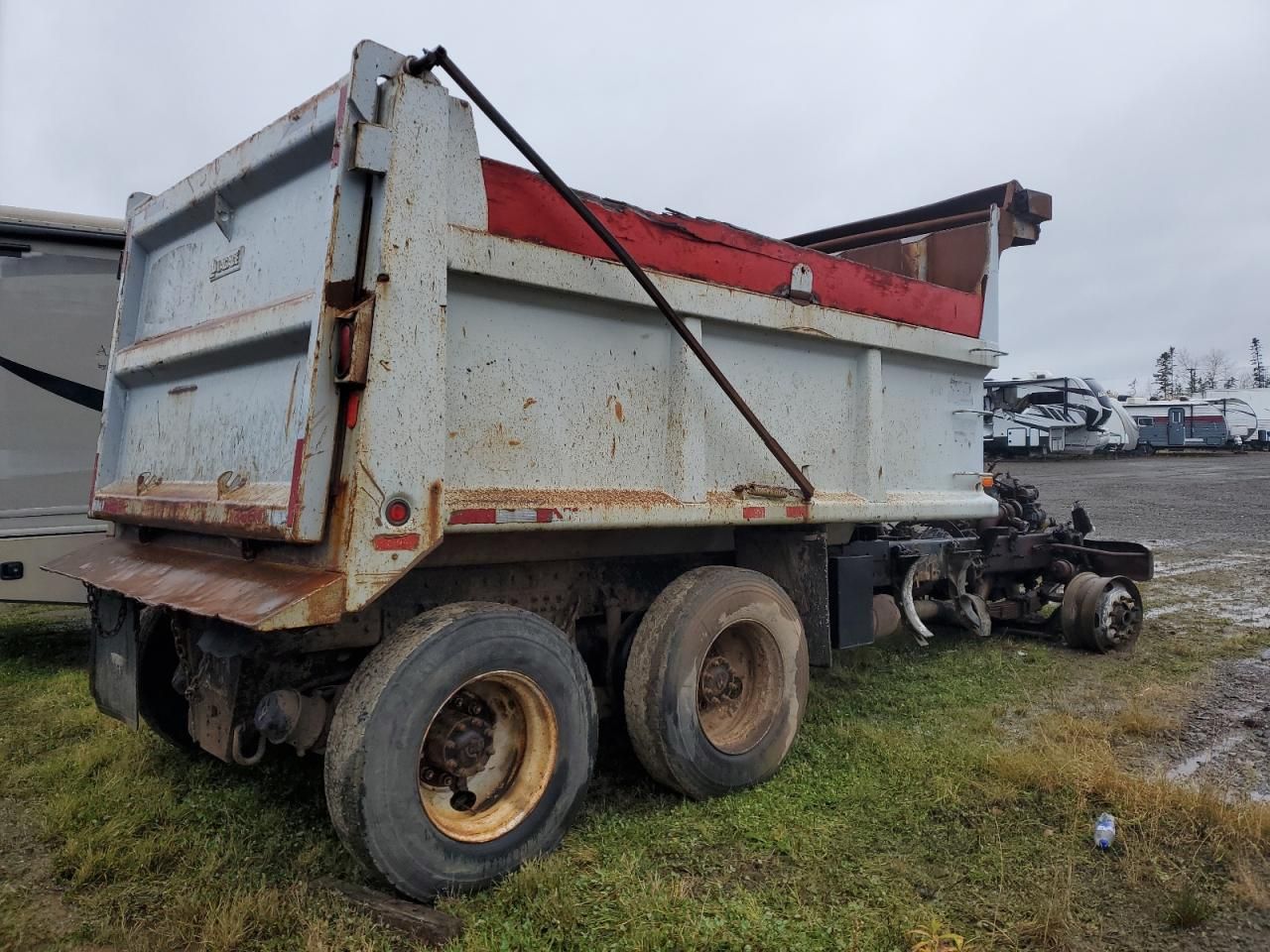 2004 Sterling LT 9500