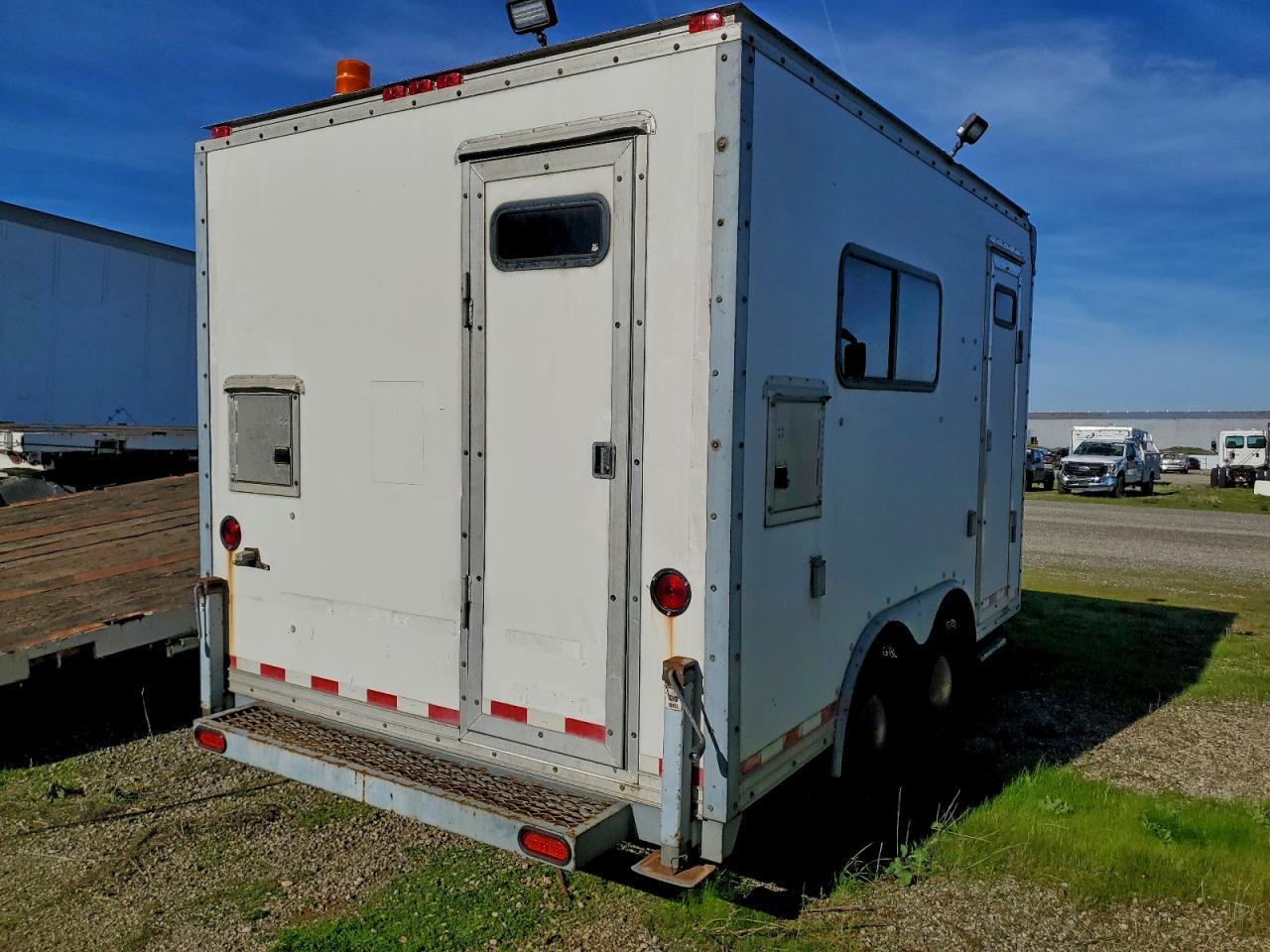 1998 B&W Custom Fiber Optic Splicing Trailer