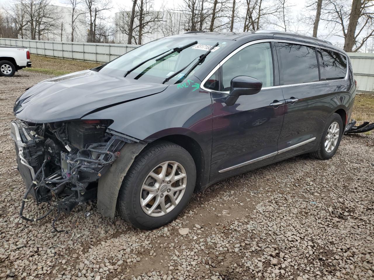 2020 Chrysler Pacifica Touring l