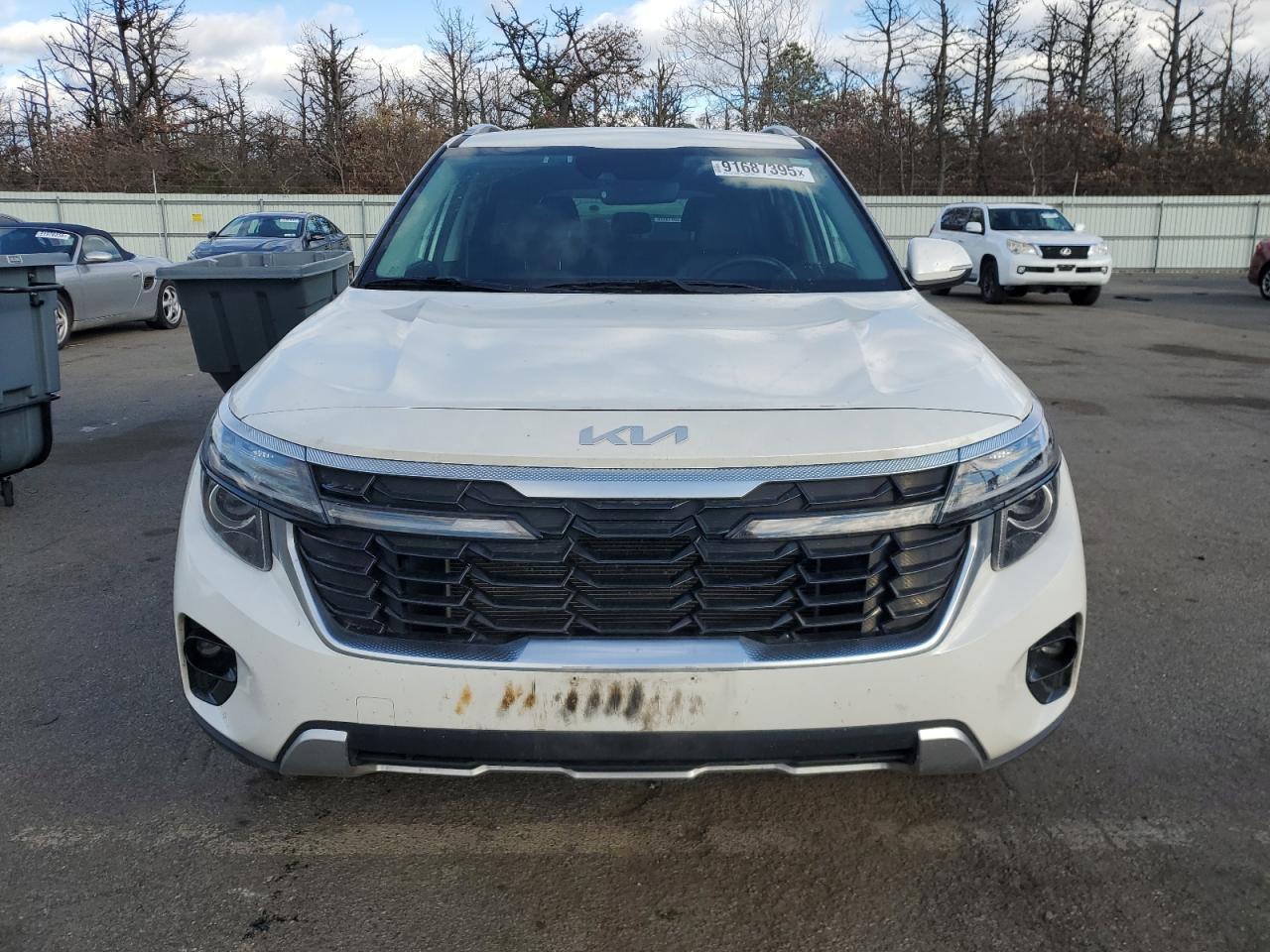 2024 KIA Seltos s