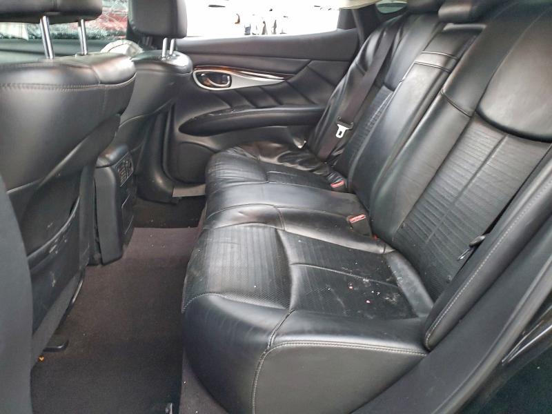 2017 Infiniti Q70 3.7