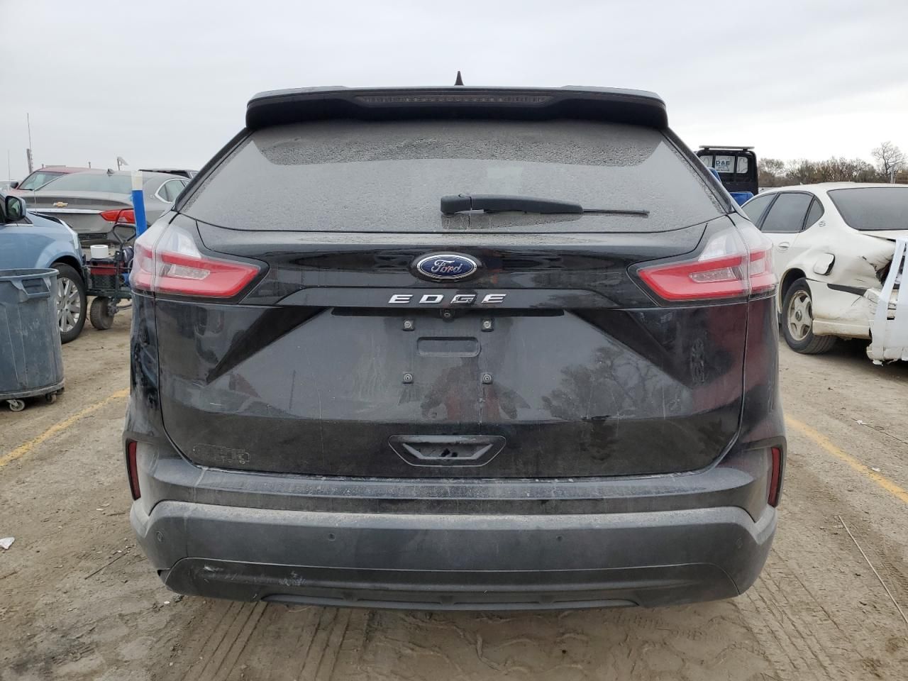 2021 Ford Edge se