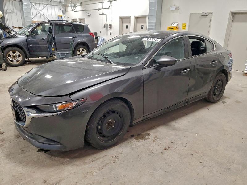 2021 Mazda 3 gs 4DR