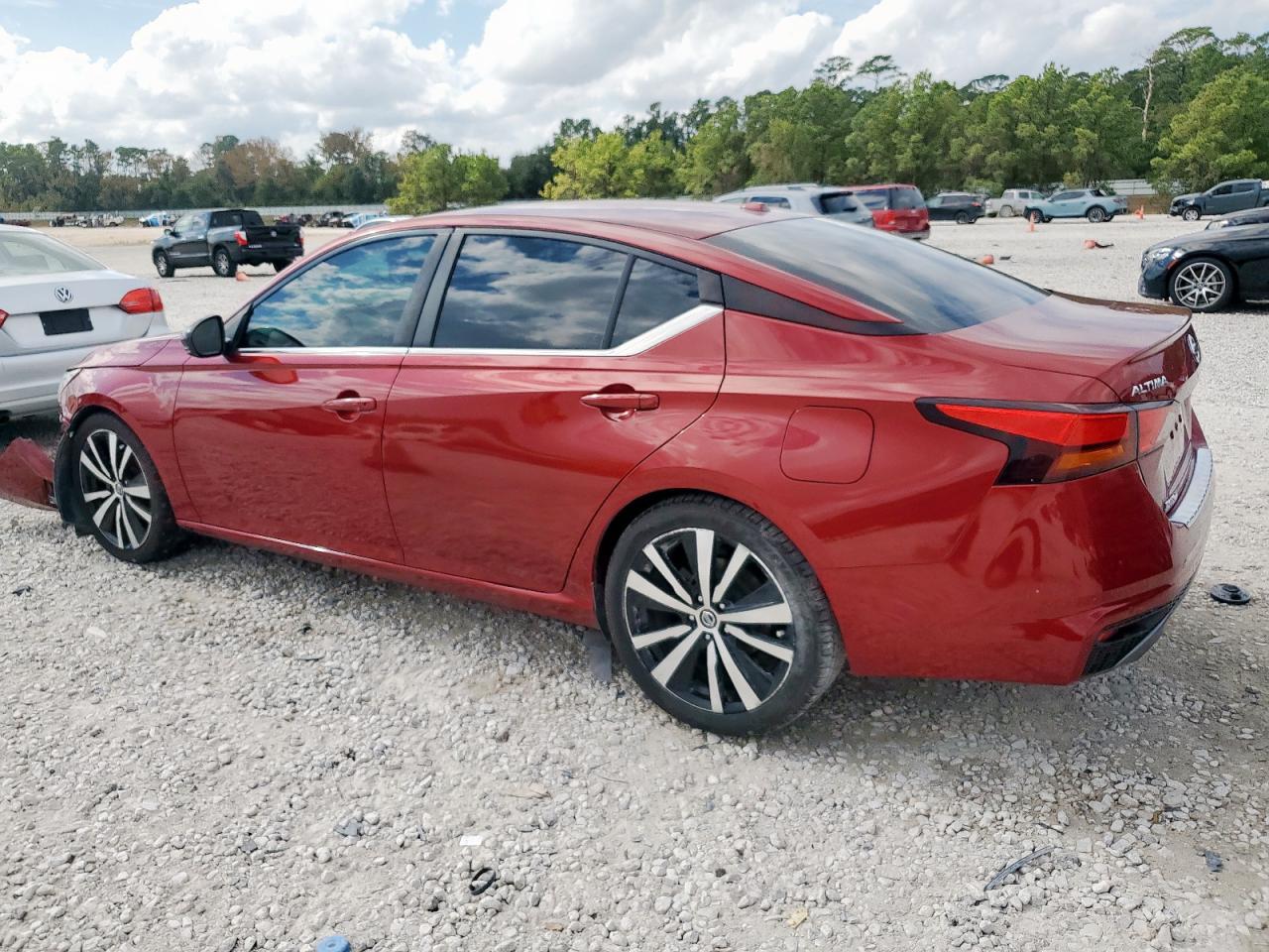 2020 Nissan Altima sr