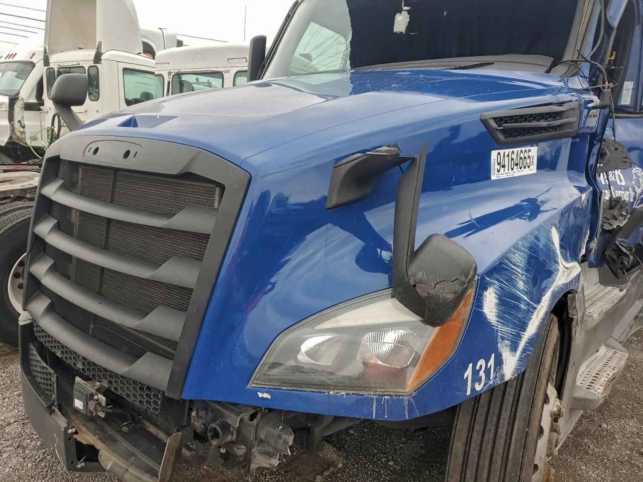 2022 Freightliner Cascadia 126