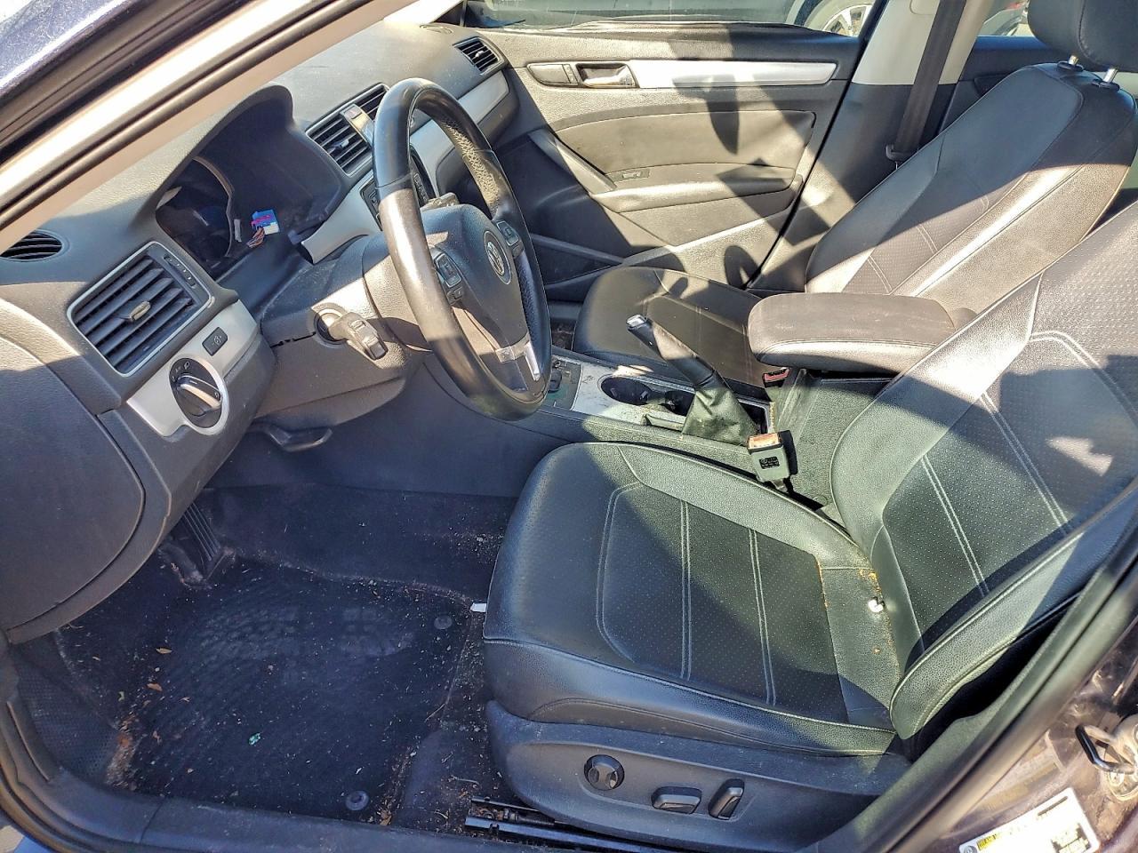 2013 Volkswagen Passat se