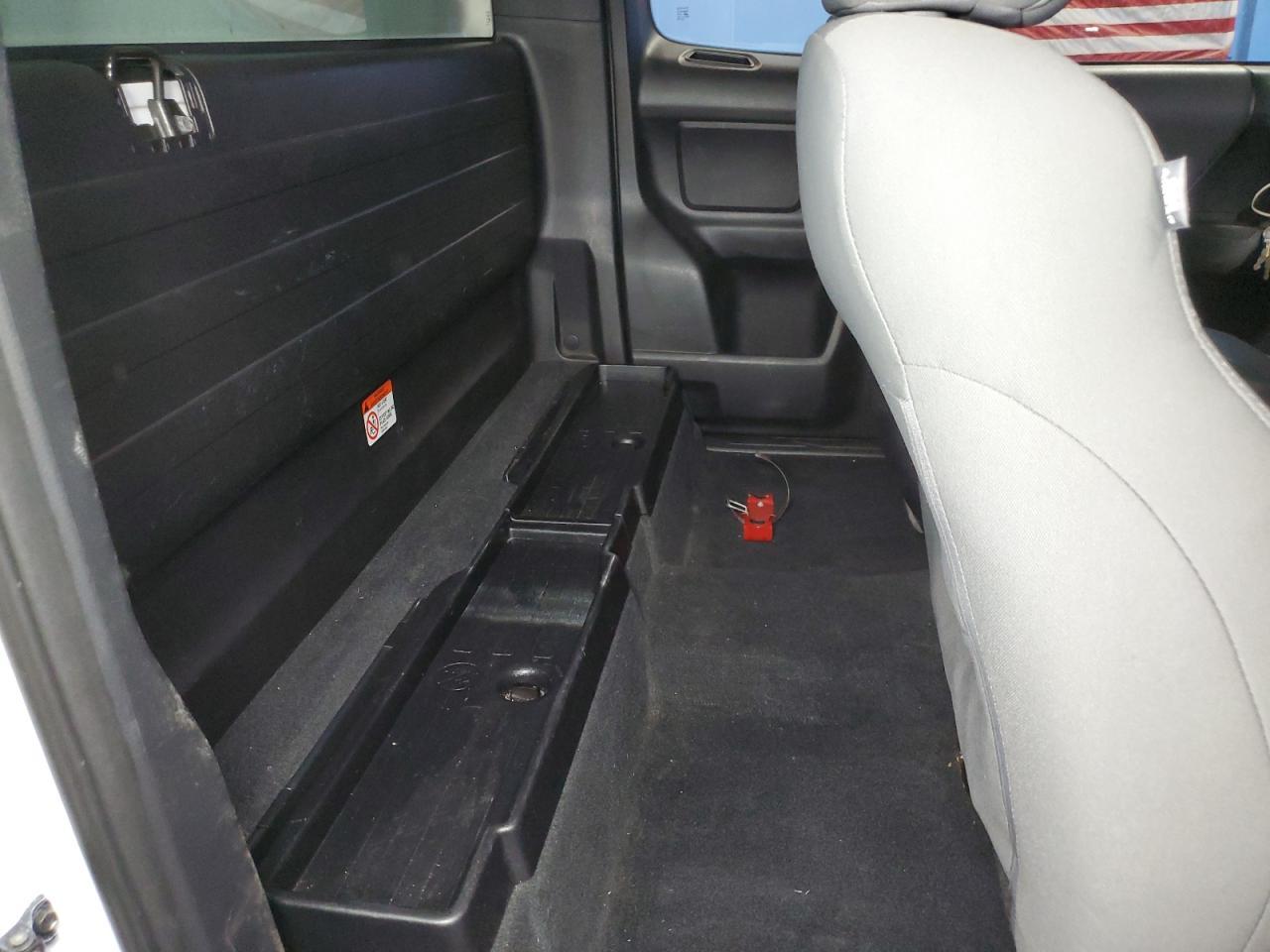 2017 Toyota Tacoma SR