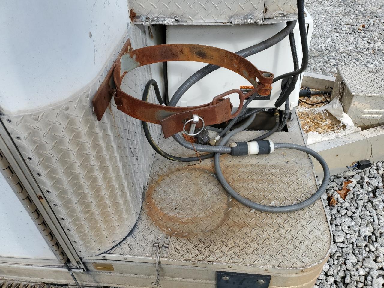 2000 Featherlite Fiber Optic Splicing Trailer