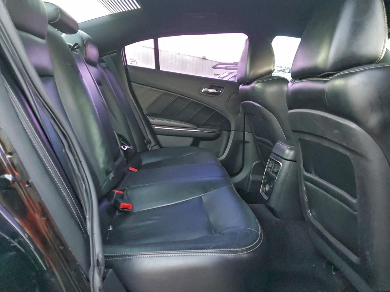 2013 Dodge Charger r