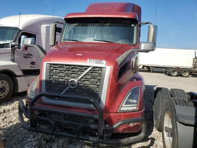 2019 Volvo VNR Semi Truck