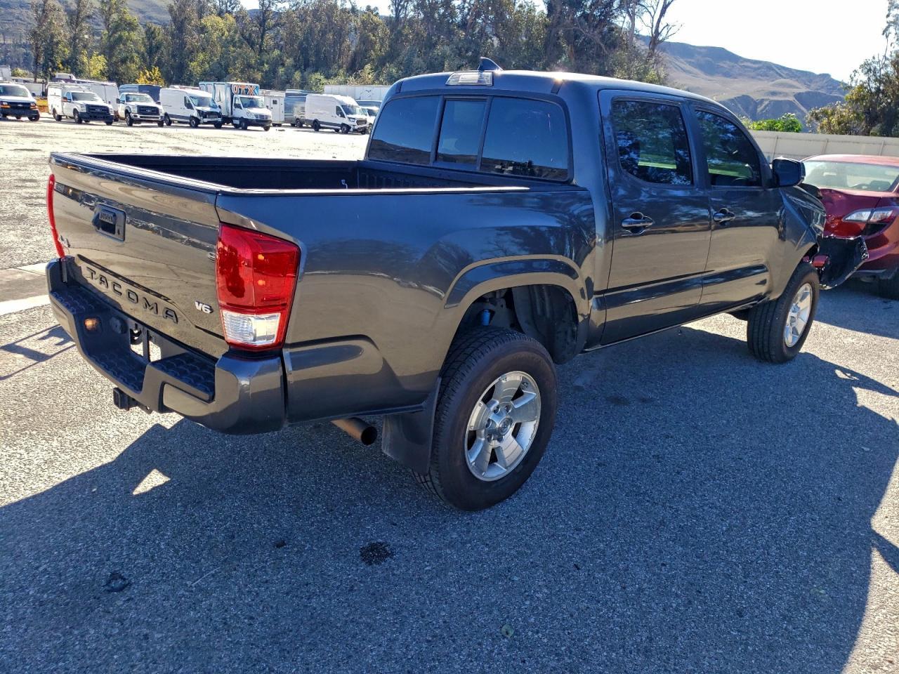 2017 Toyota Tacoma Double cab