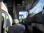 2005 Volvo VNL Semi Truck