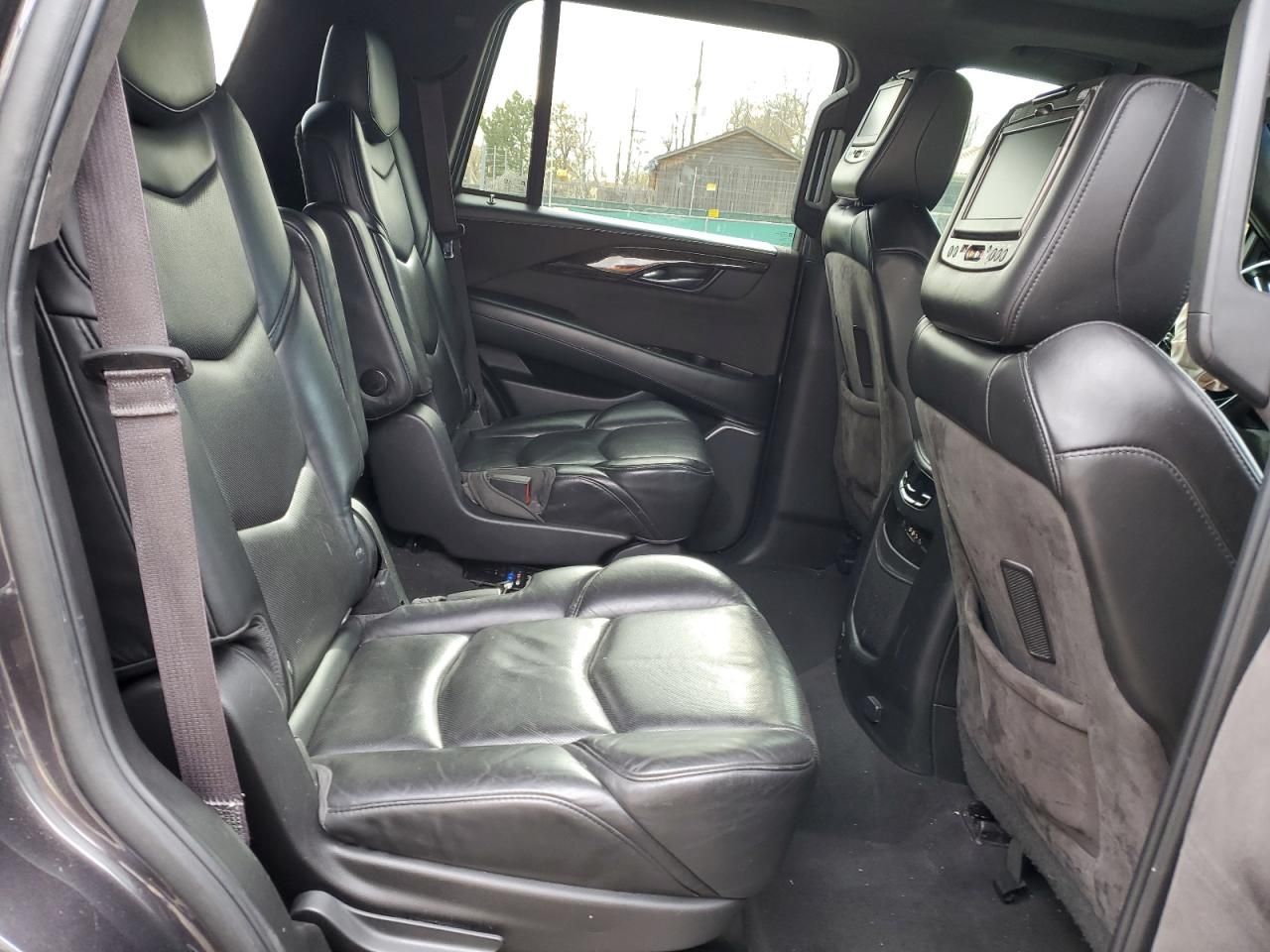 2016 Cadillac Escalade Platinum