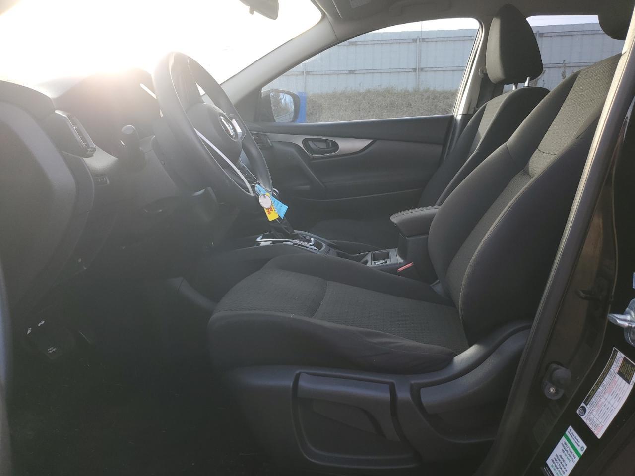 2017 Nissan Rogue Sport s