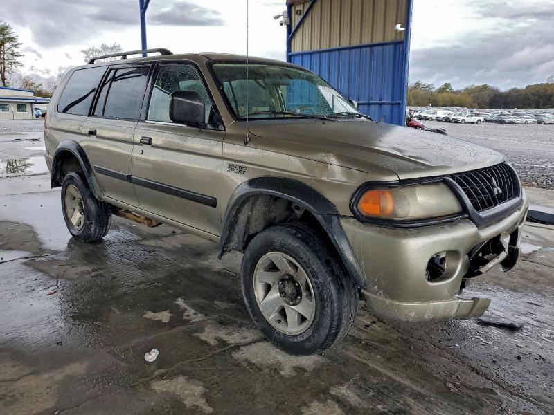 2002 Mitsubishi Montero Sport es