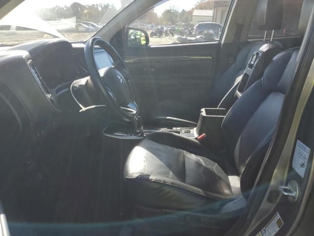 2020 Mitsubishi Outlander se