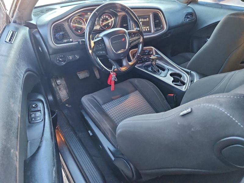 2020 Dodge Challenger sxt