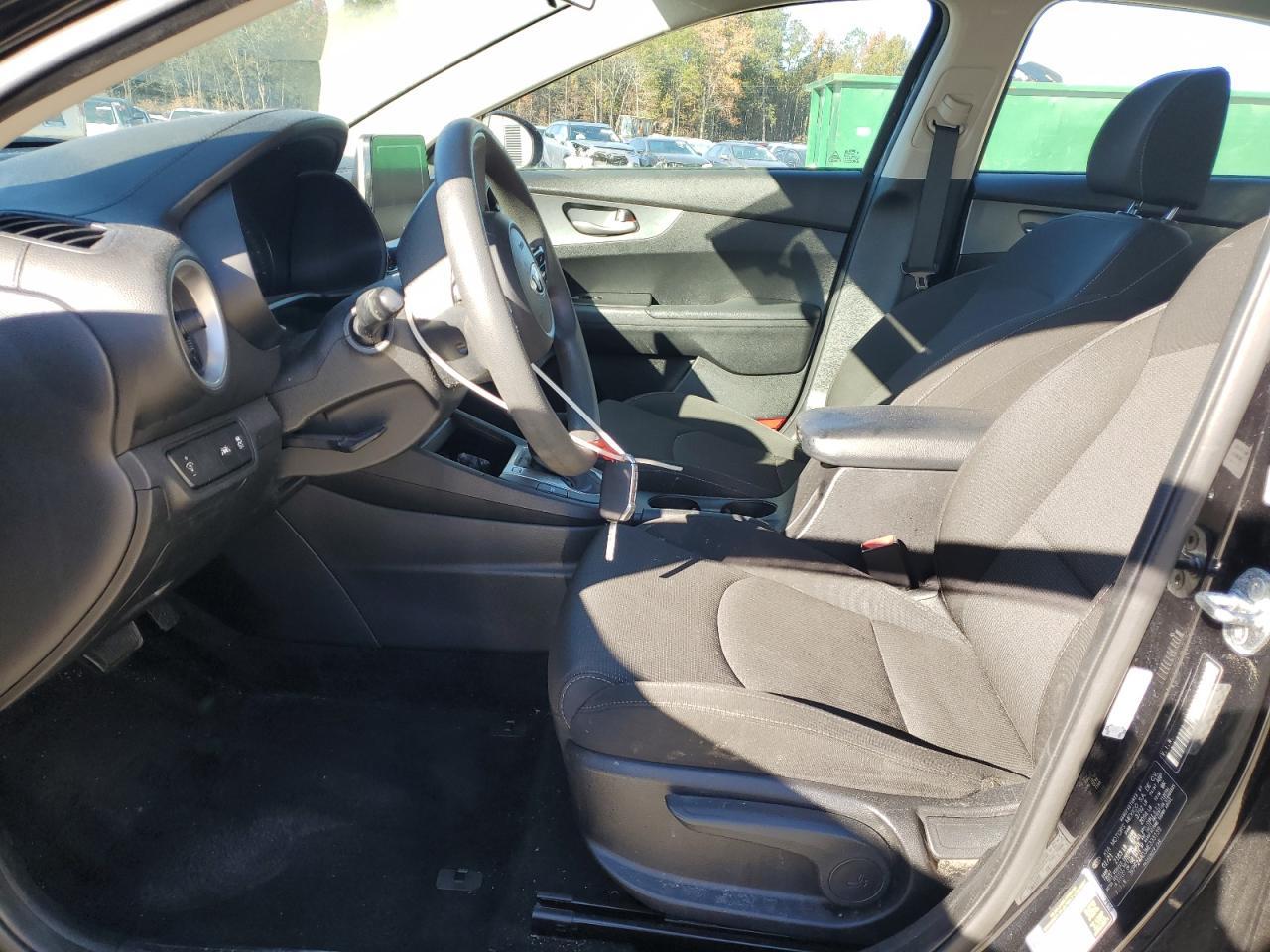 2021 KIA Forte fe