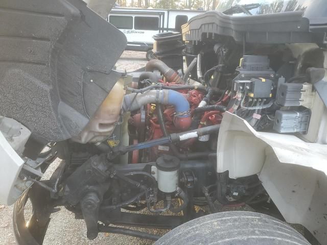 2018 International 4300 BOX Truck