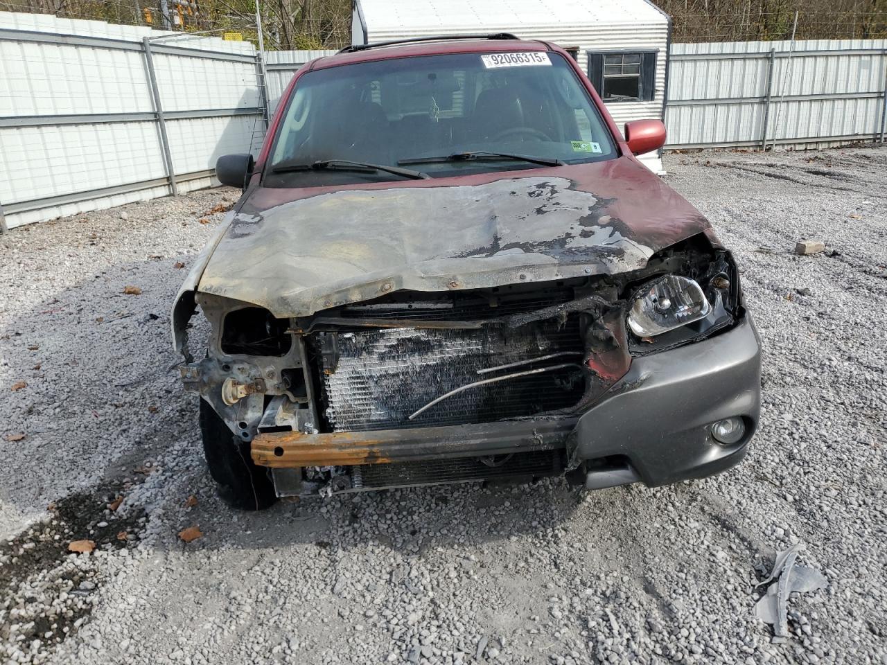 2005 Mazda Tribute s