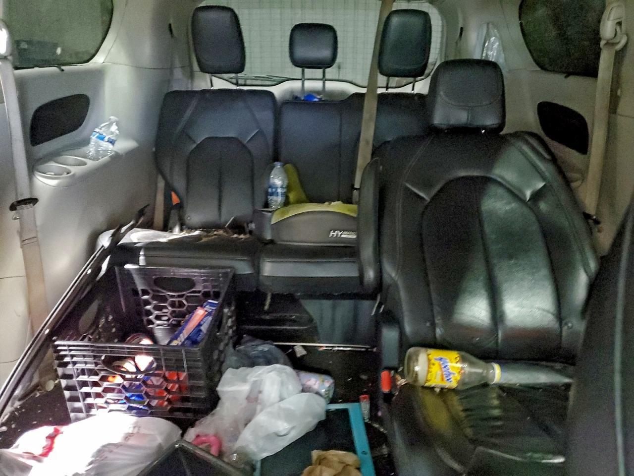 2017 Chrysler Pacifica Touring l